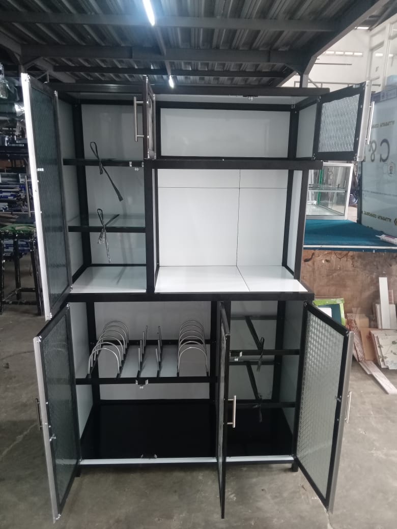 Rak piring dan meja kompor